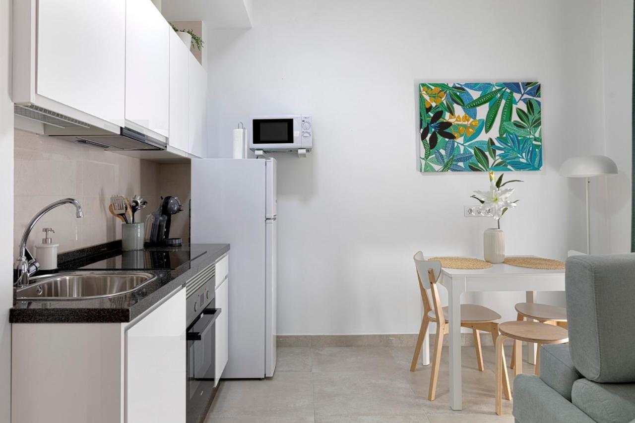 Homeabout Juan De Austria Apartments Malaga Exterior photo