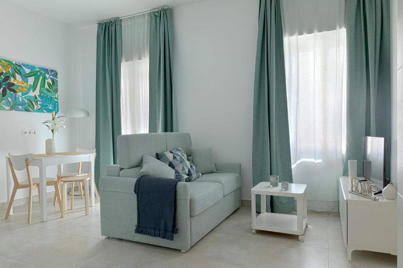 Homeabout Juan De Austria Apartments Malaga Exterior photo
