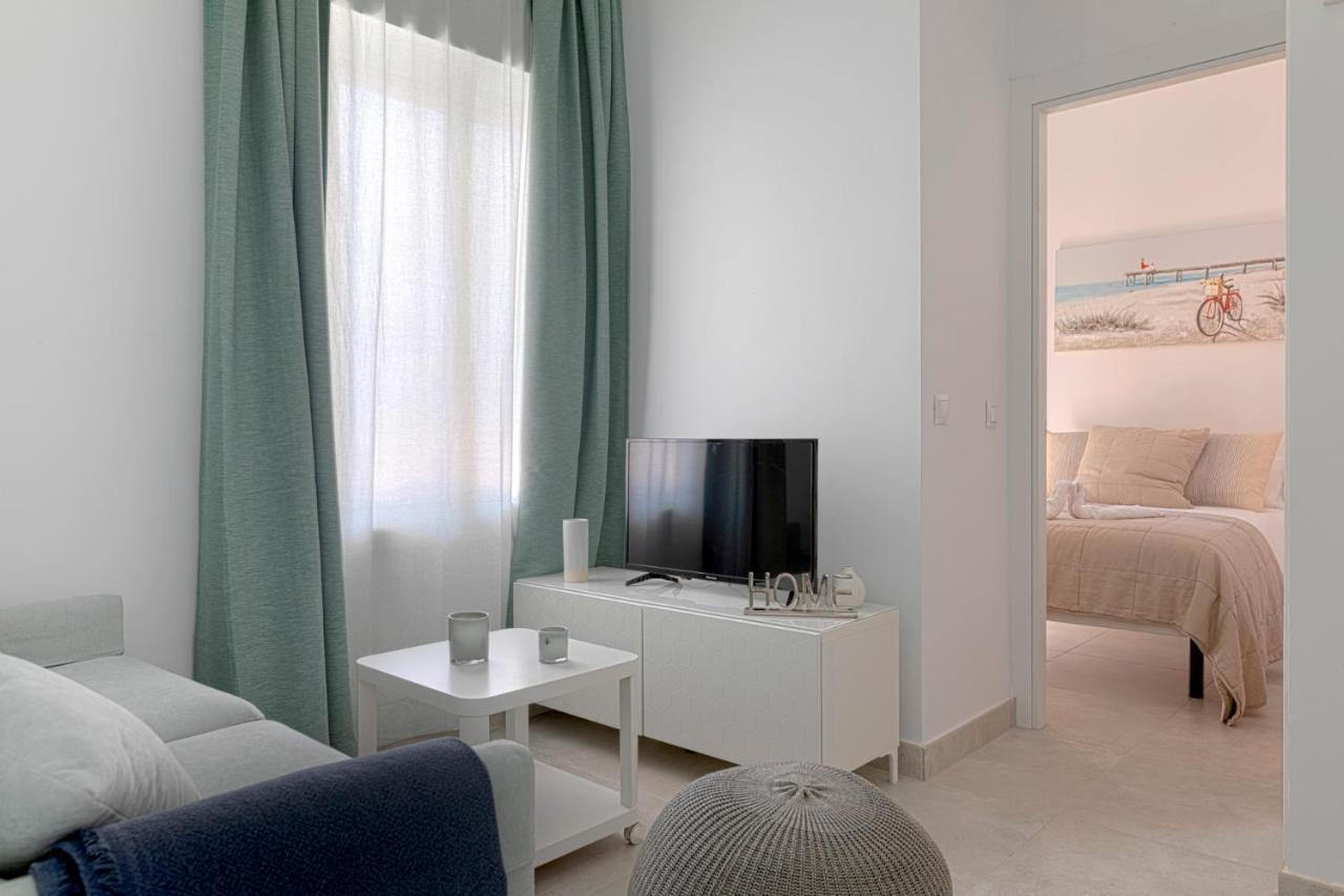 Homeabout Juan De Austria Apartments Malaga Exterior photo